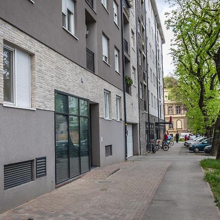 Black & White Apartment Subotica Exterior foto